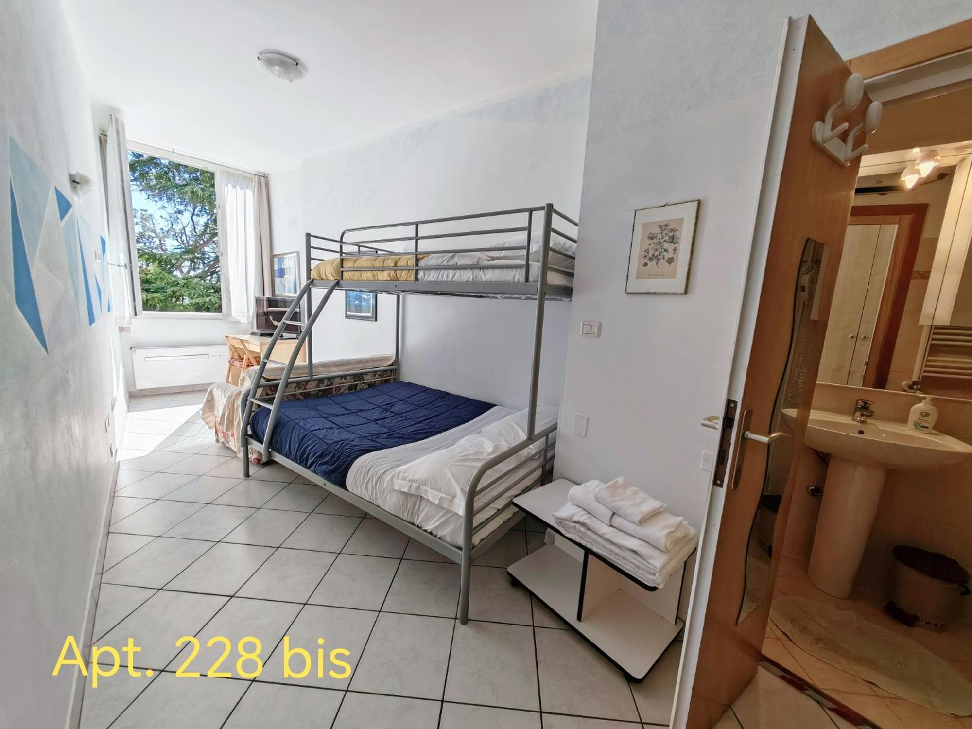 Garda Apartments In Euroresidence Екстер'єр фото
