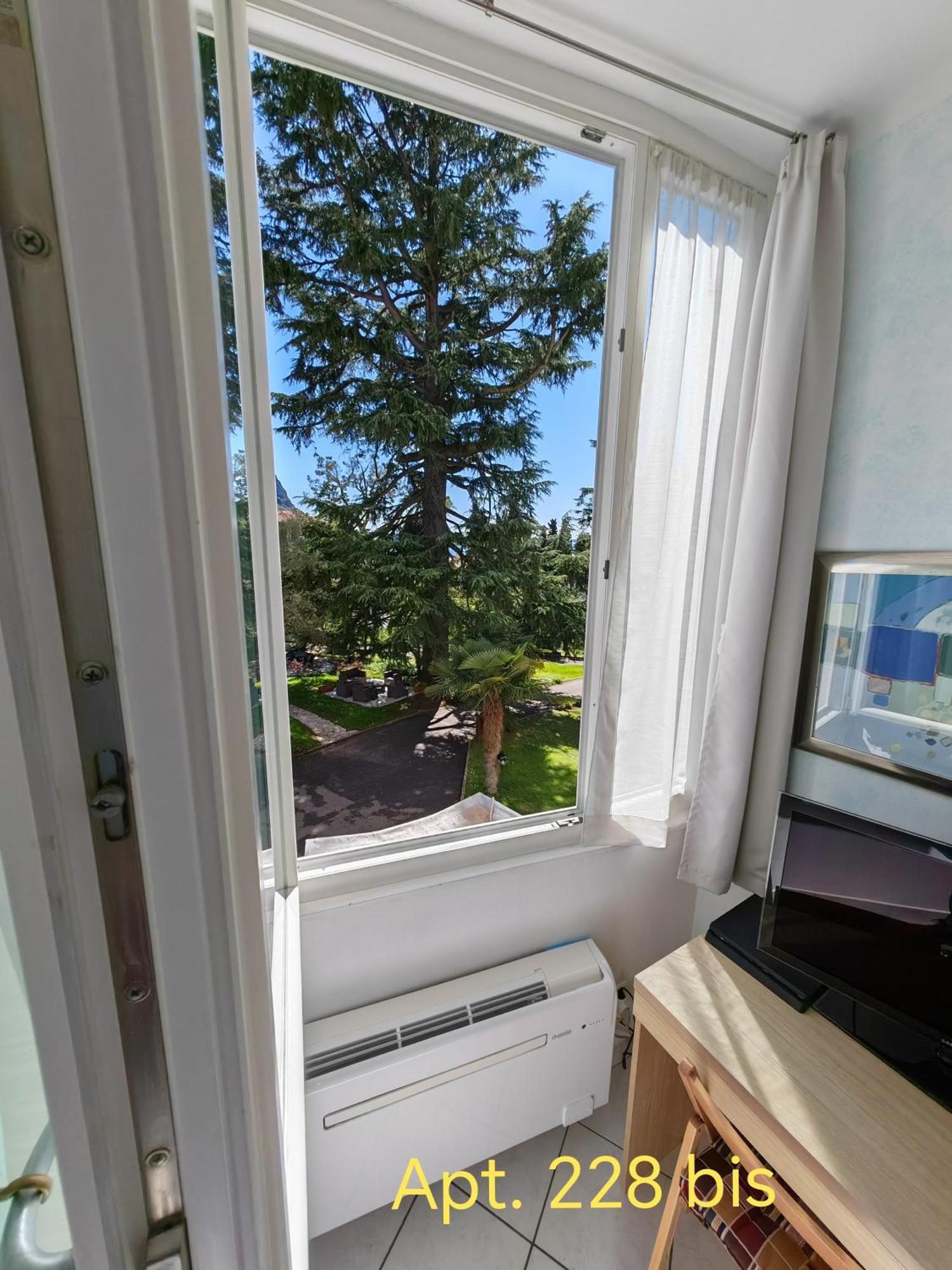 Garda Apartments In Euroresidence Екстер'єр фото